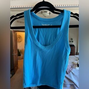 Abercrombie & Fitch Cropped Essentials Tank